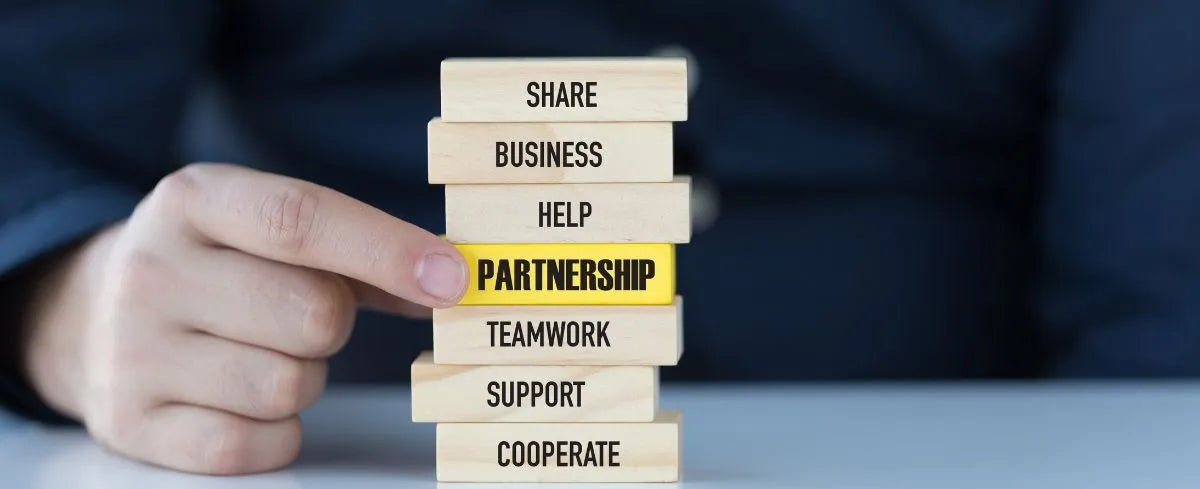 Partnership blocs - share, business, help, partnership, teamwork, support & cooperate